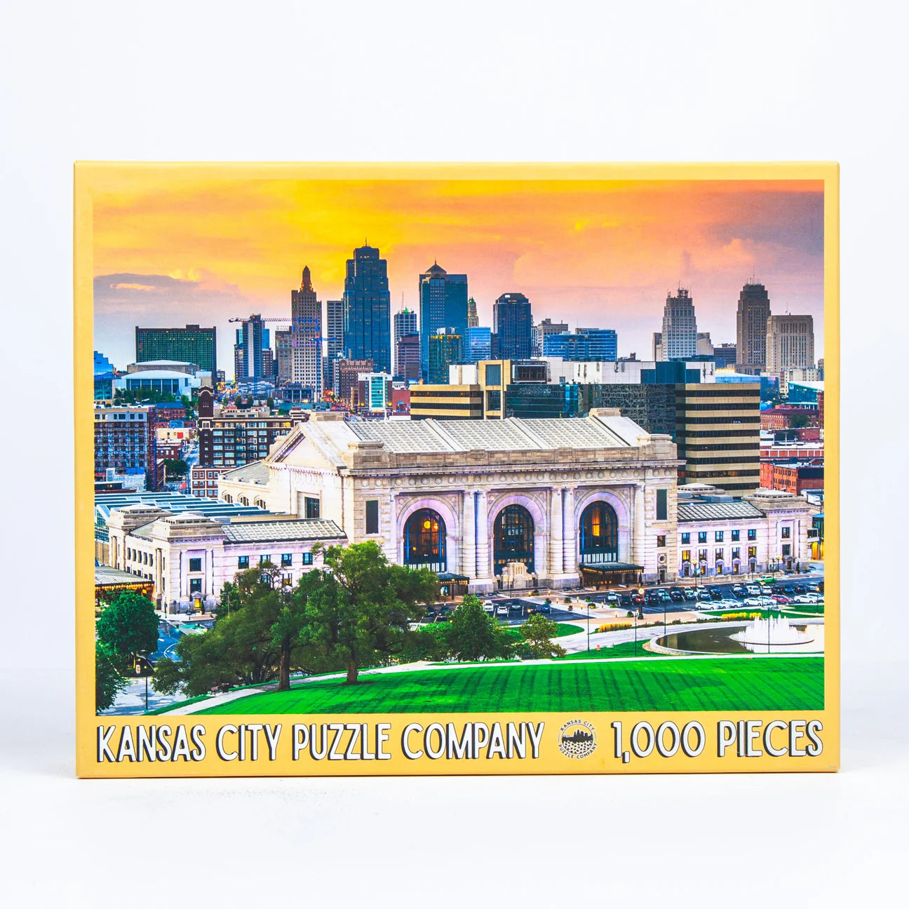 1000 pc Kansas City Puzzle Company - Union Station