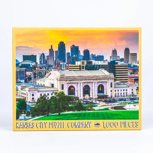 1000 pc Kansas City Puzzle Company - Union Station
